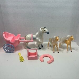 VINTAHE PLAYSKOOL dollhouse horse and carriage plus pretty twin ponies set